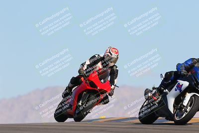 media/Oct-01-2023-SoCal Trackdays (Sun) [[4c570cc352]]/Turn 9 Set 2 (10am)/